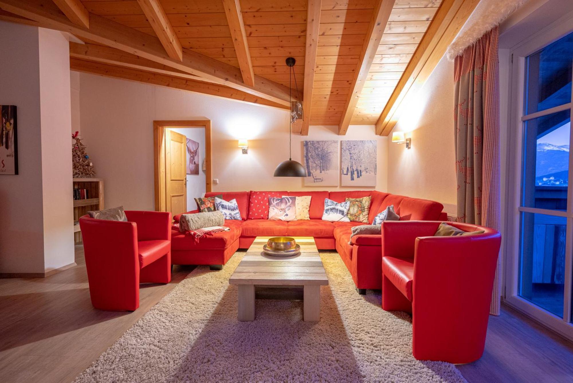 All Seasons Lodge By All In One Apartments Капрун Екстериор снимка