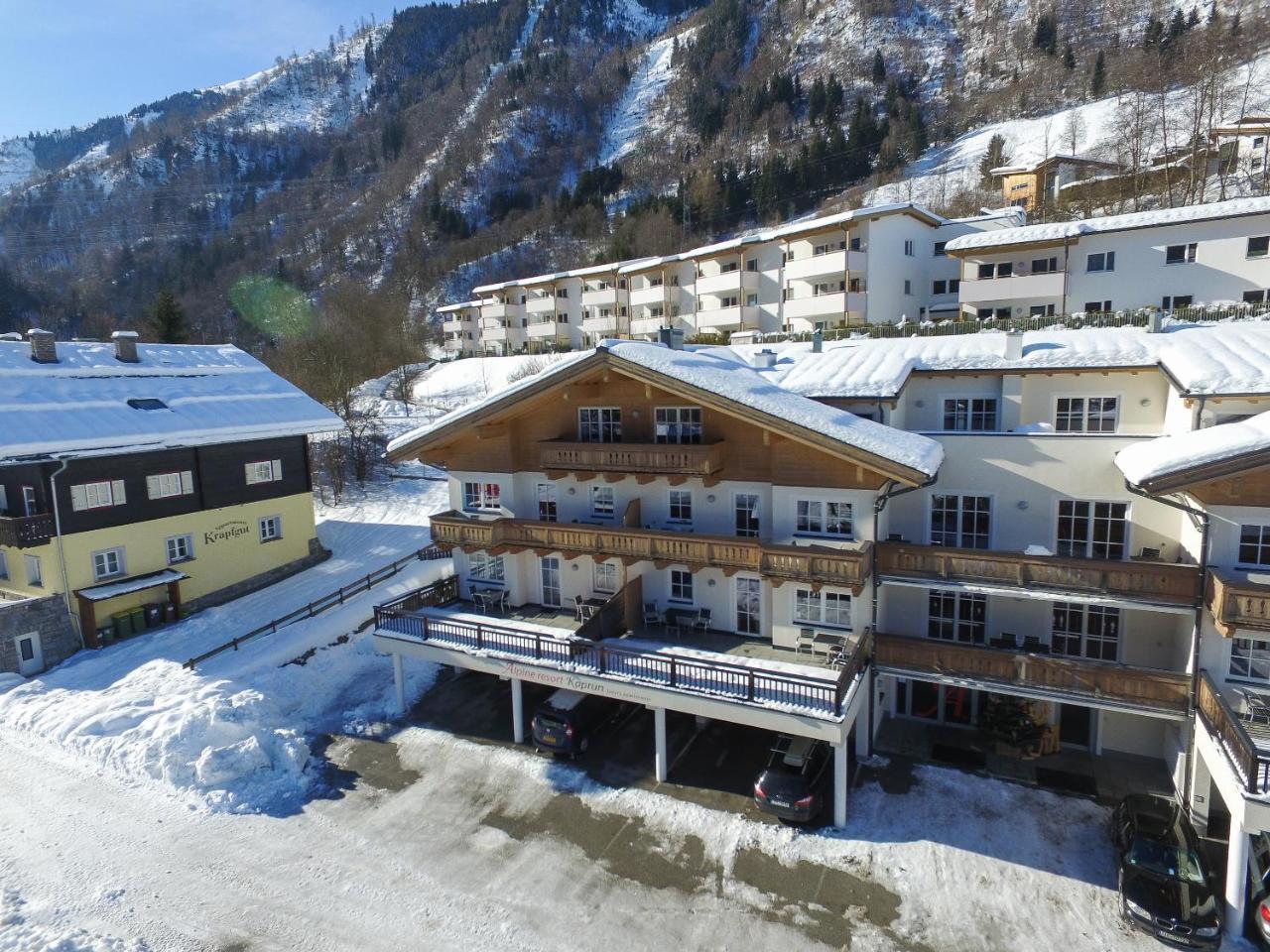 All Seasons Lodge By All In One Apartments Капрун Екстериор снимка