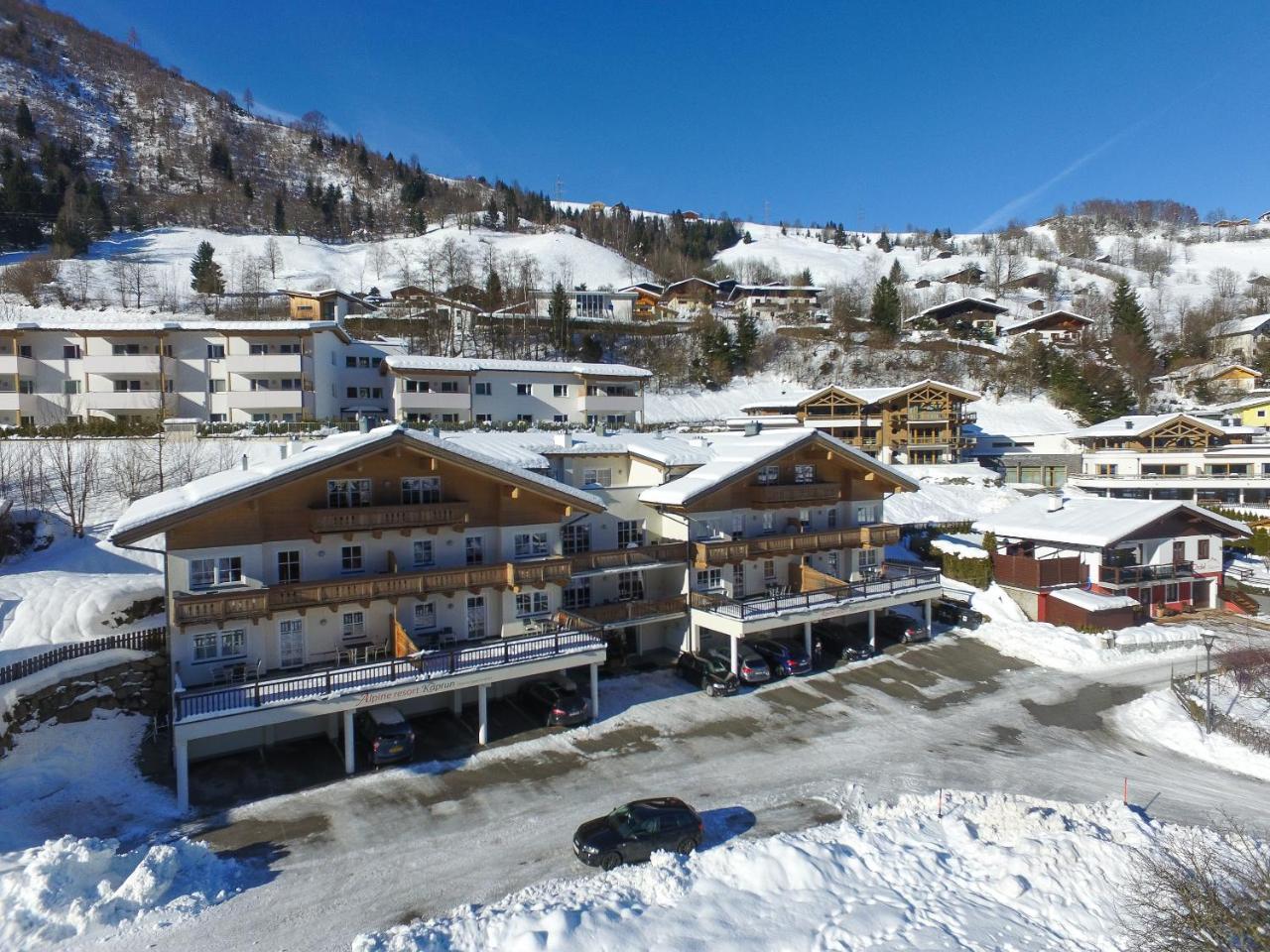 All Seasons Lodge By All In One Apartments Капрун Екстериор снимка